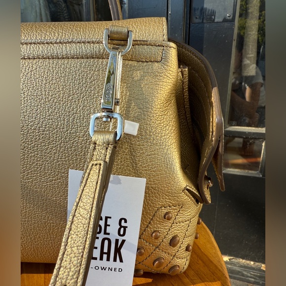 TODS Wave bag in golden metallic - Picture 5 of 14